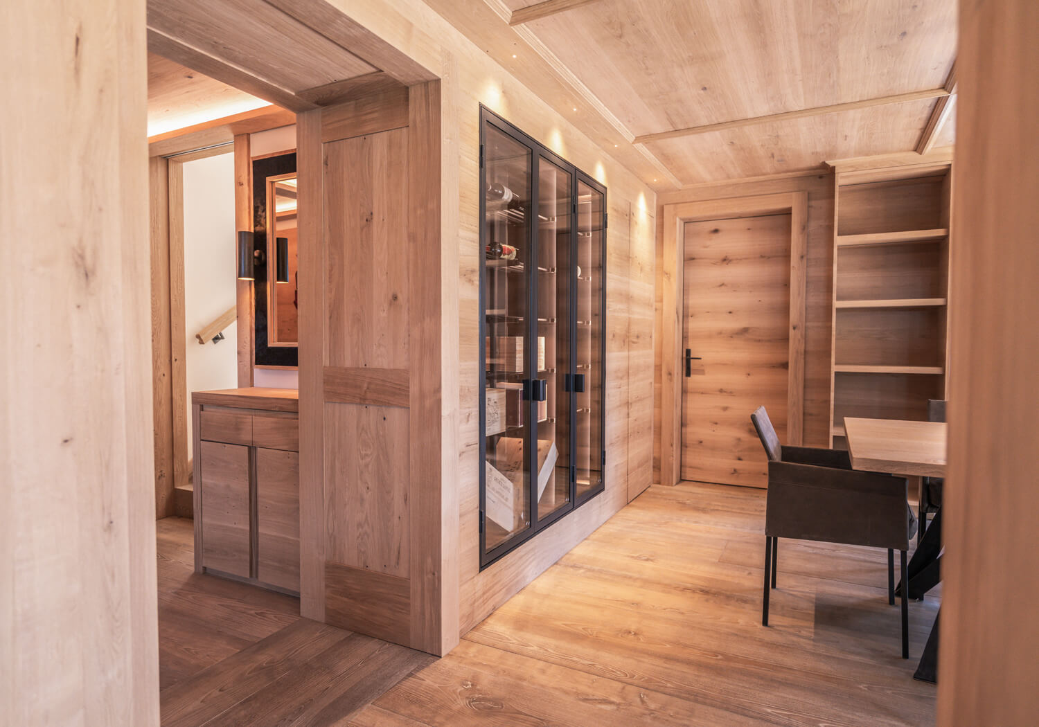 Moderne Ferienwohnung in den Bergen - Bärtsch Architektur, Baumanagement, Innenarchitektur, Innenausbau - Klosters (Graubünden) Zürich