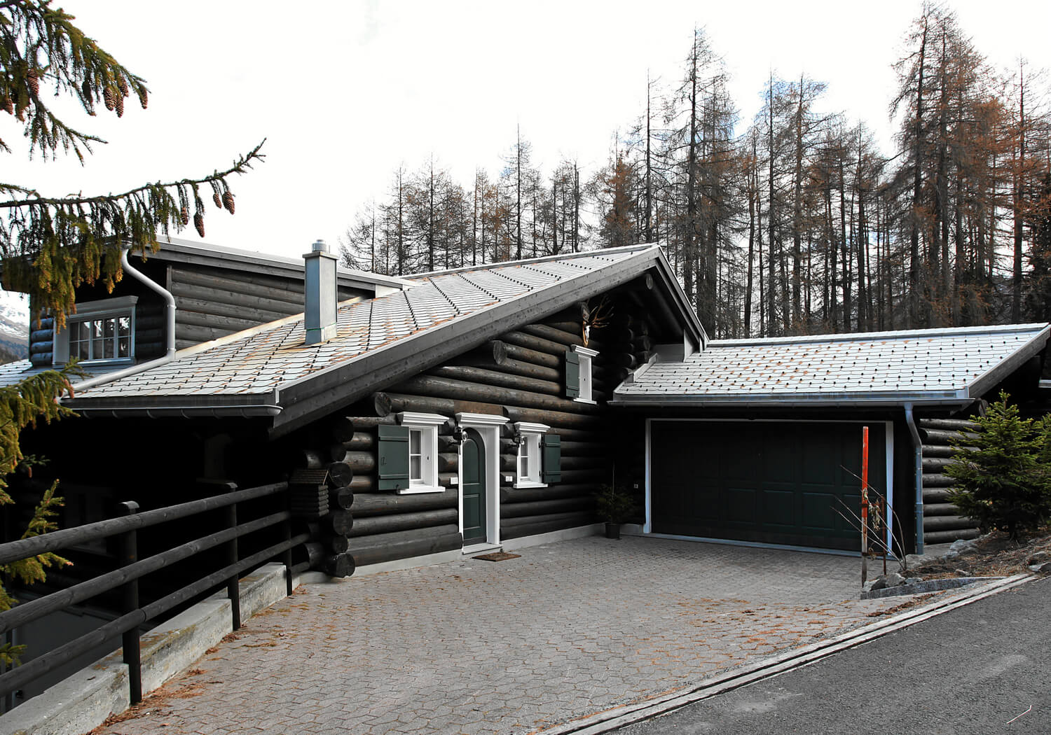 Klassisches Blockhaus in den Bergen - Bärtsch Architektur, Baumanagement, Innenarchitektur, Innenausbau - Klosters (Graubünden) Zürich