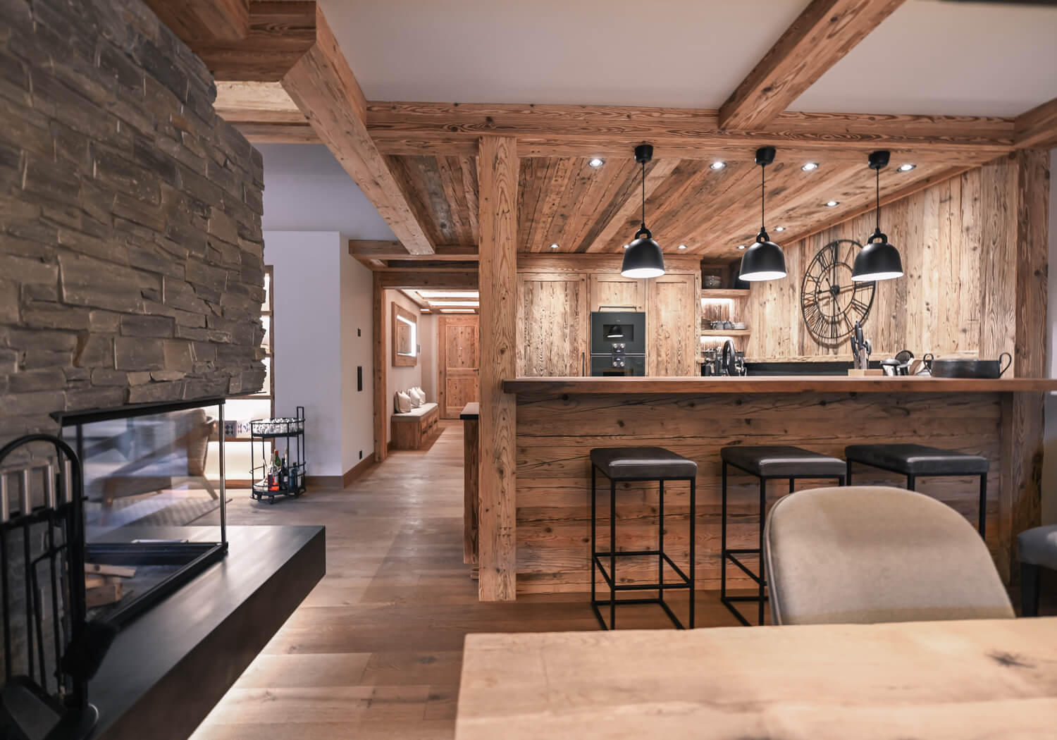 Umbau Privatwohnung in den Bergen - Bärtsch Architektur, Baumanagement, Innenarchitektur, Innenausbau - Klosters (Graubünden) Zürich
