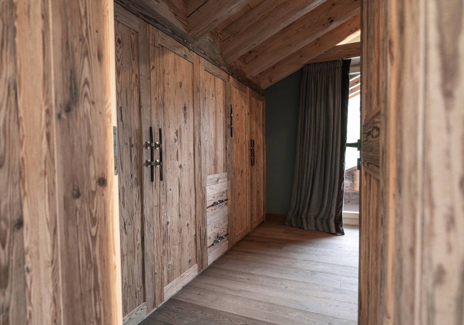 Umbau Privatwohnung in den Bergen - Bärtsch Architektur, Baumanagement, Innenarchitektur, Innenausbau - Klosters (Graubünden) Zürich